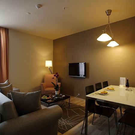 Home Stay Home Sisli Istanbul Exterior foto